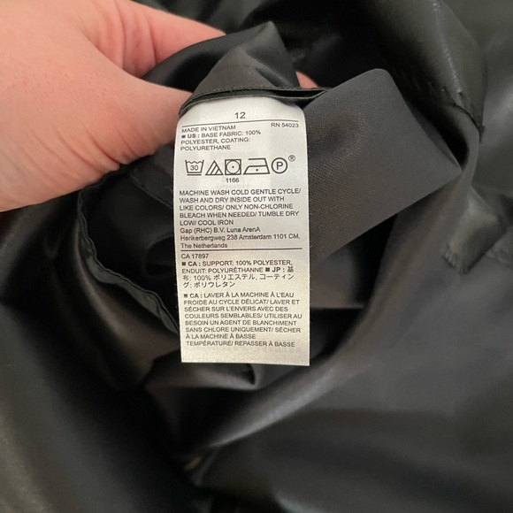 NWOT Banana Republic Tie-waist Vegan Leather Skirt in black - Picture 8 of 8